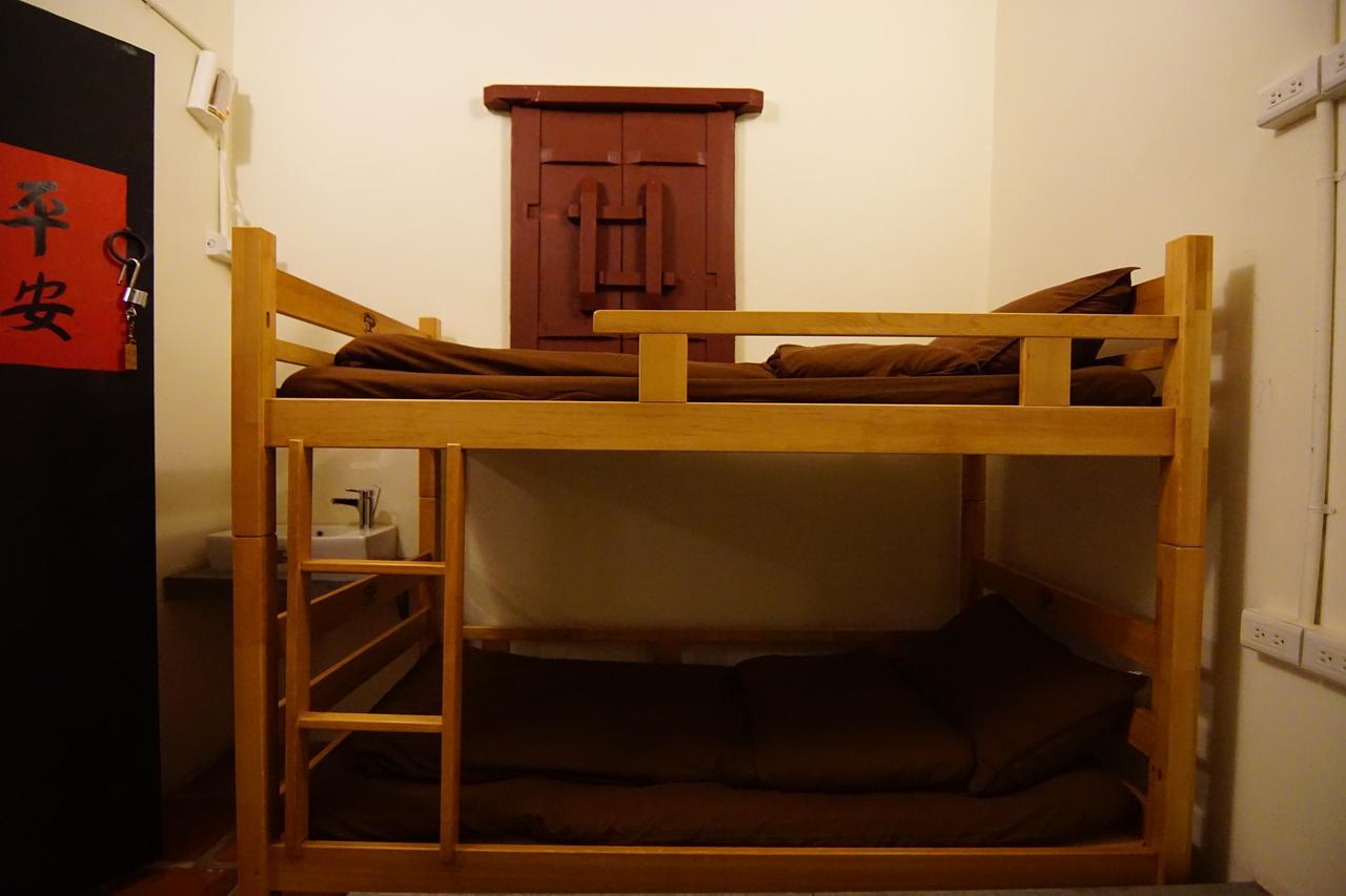 Beishan Old Western Style Hostel Jinning Exterior photo